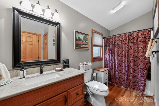 676 Henry Dingus Way, Maggie Valley, NC 28751