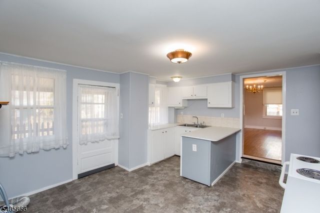 309 Harrison St, Frenchtown Boro, NJ 08825