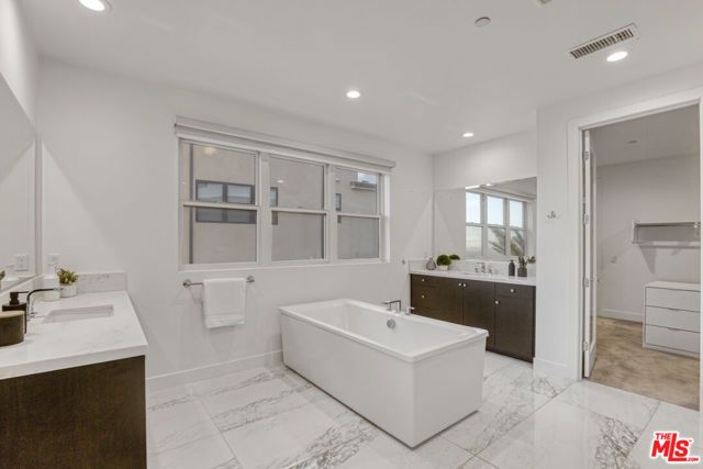 20248 W Willoughby Lane, Porter Ranch (los Angeles), CA 91326