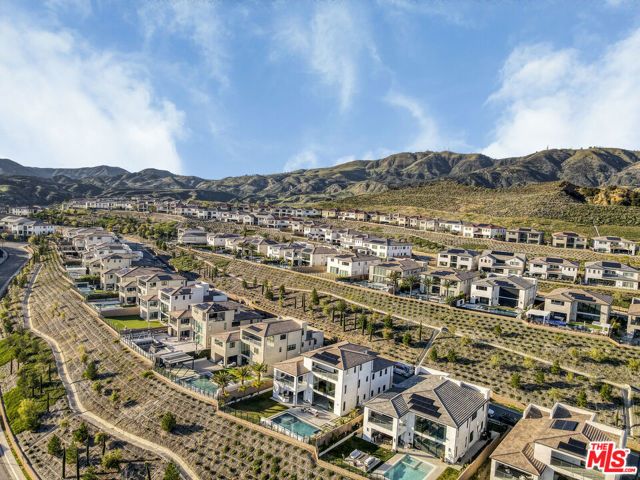 20248 W Willoughby Lane, Porter Ranch (los Angeles), CA 91326