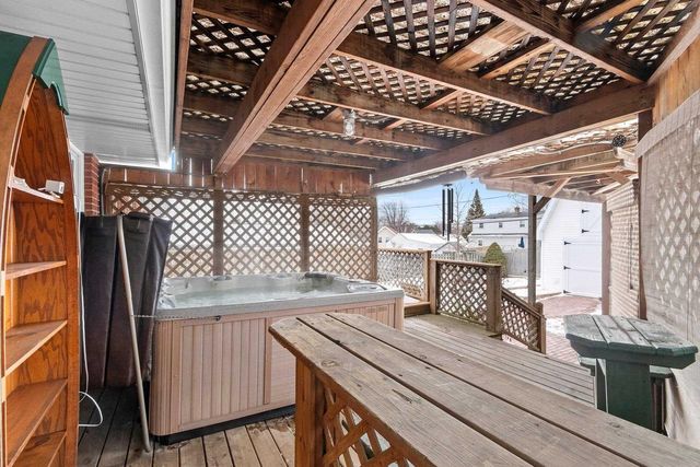 1035 E KIMBERLY AVENUE, Kimberly, WI 54136