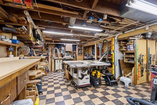 1035 E KIMBERLY AVENUE, Kimberly, WI 54136