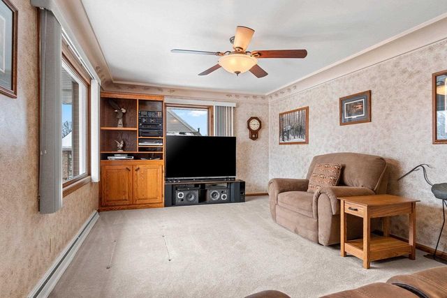 1035 E KIMBERLY AVENUE, Kimberly, WI 54136