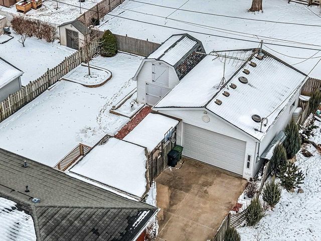 1035 E KIMBERLY AVENUE, Kimberly, WI 54136