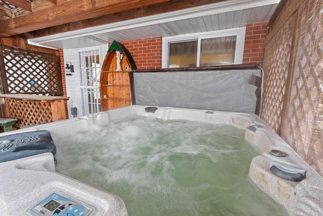 1035 E KIMBERLY AVENUE, Kimberly, WI 54136