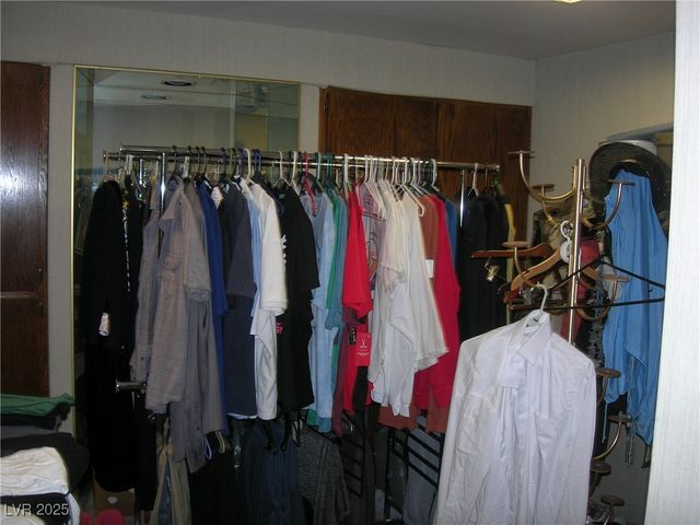 6325 Burgundy Way, Las Vegas, NV 89107