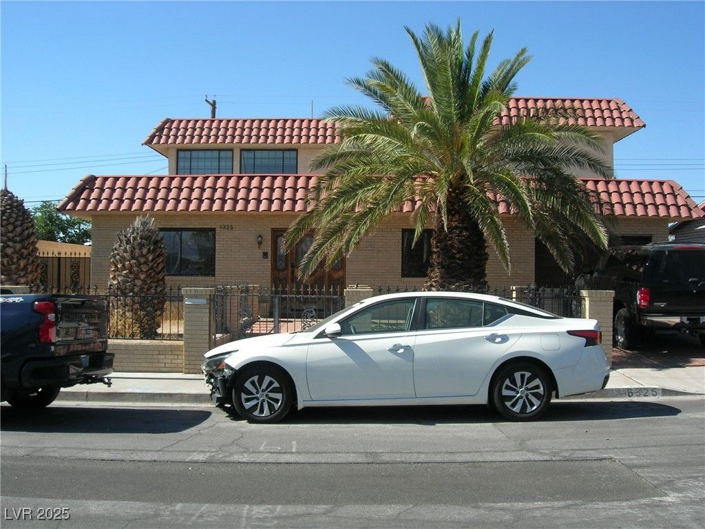 6325 Burgundy Way, Las Vegas, NV 89107