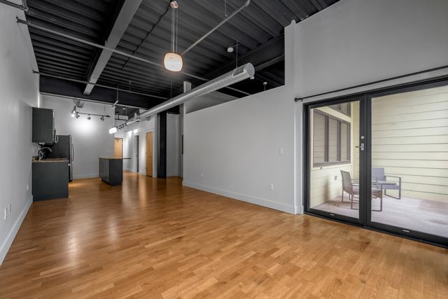 350 E Short Street 211, Lexington, KY 40507