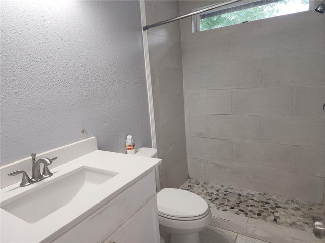 7819 Martin Wood Lane, Houston, TX 77086