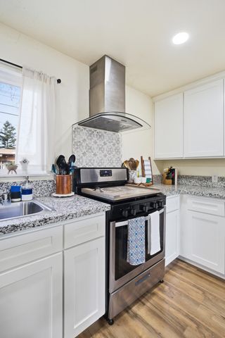 2808 W Tulare Avenue, Visalia, CA 93277