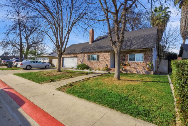 2808 W Tulare Avenue, Visalia, CA 93277