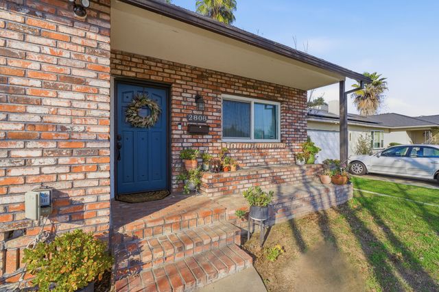 2808 W Tulare Avenue, Visalia, CA 93277