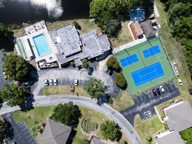 28 Lake Vista Trl Apt 104, Port St Lucie, FL 34952