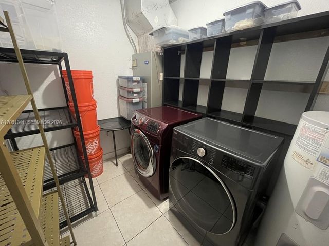 240 NE 23rd Ct, Pompano Beach, FL 33060