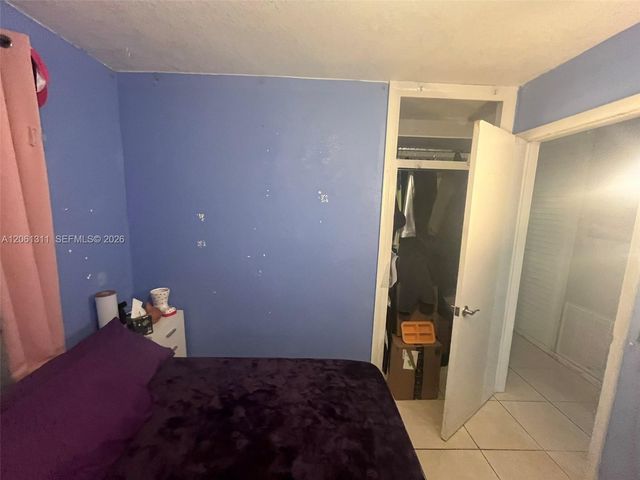 240 NE 23rd Ct, Pompano Beach, FL 33060