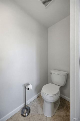 25 Delord Avenue, Maryland Heights, MO 63043