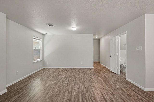 16701 E Hammon, Montgomery, TX 77316