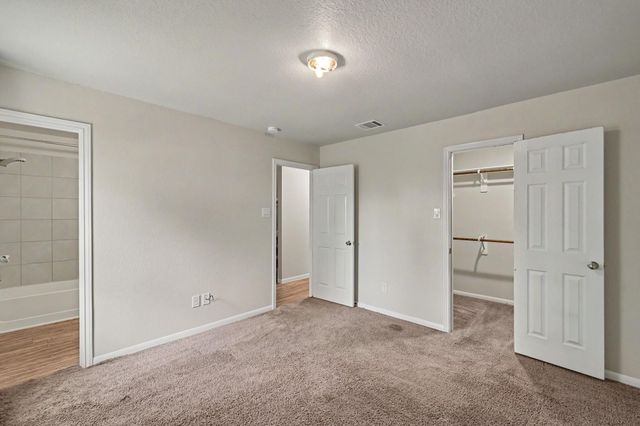 16701 E Hammon, Montgomery, TX 77316