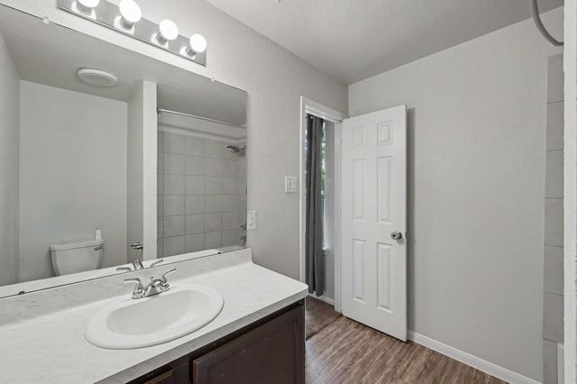 16701 E Hammon, Montgomery, TX 77316