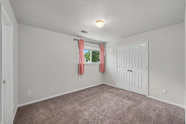 16701 E Hammon, Montgomery, TX 77316