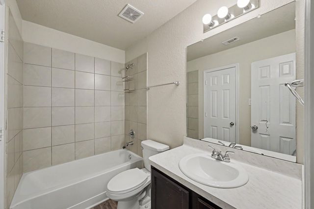 16701 E Hammon, Montgomery, TX 77316