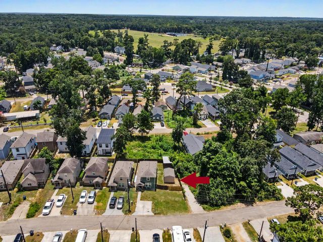 16701 E Hammon, Montgomery, TX 77316