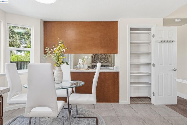 33646 Whimbrel Rd, Fremont, CA 94555