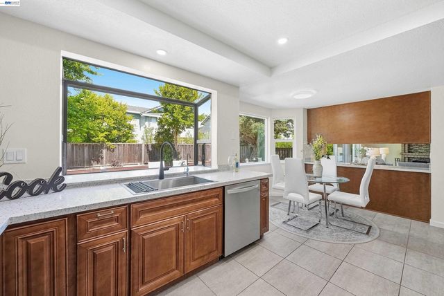 33646 Whimbrel Rd, Fremont, CA 94555