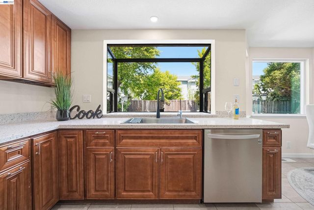 33646 Whimbrel Rd, Fremont, CA 94555