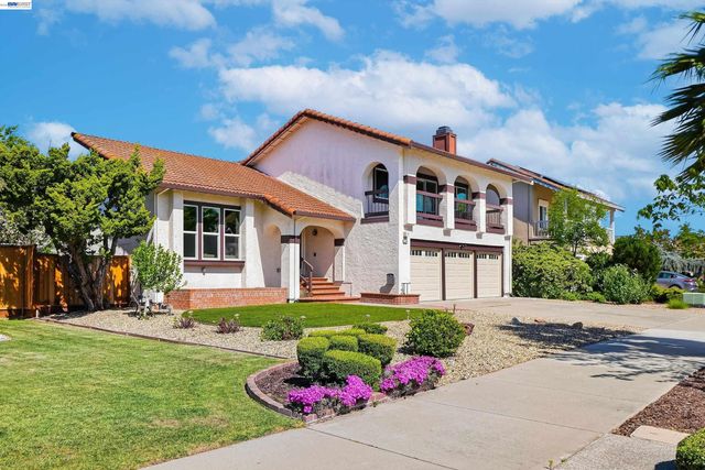 33646 Whimbrel Rd, Fremont, CA 94555