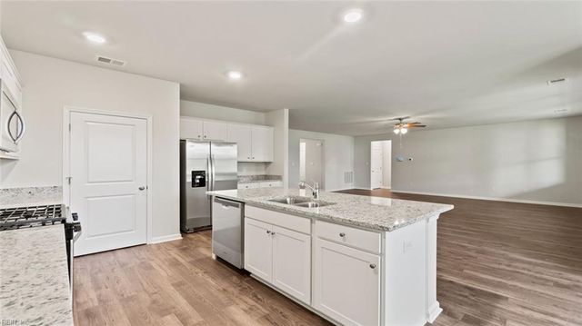 976 Intracoastal WAY, Chesapeake, VA 23322