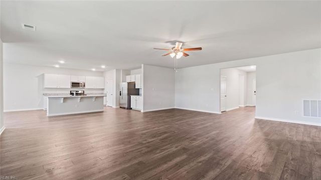 976 Intracoastal WAY, Chesapeake, VA 23322