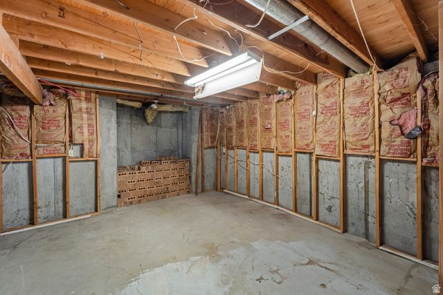 4179 S 6580 W, West Valley City, UT 84128