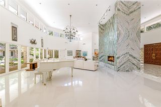 5045 Lakehill Court, Dallas, TX 75220