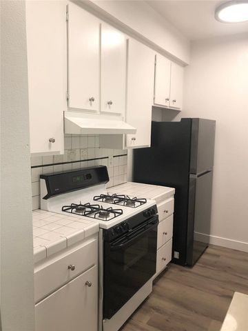 10550 Lakeside Drive N A, Garden Grove, CA 92840