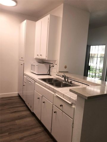 10550 Lakeside Drive N A, Garden Grove, CA 92840