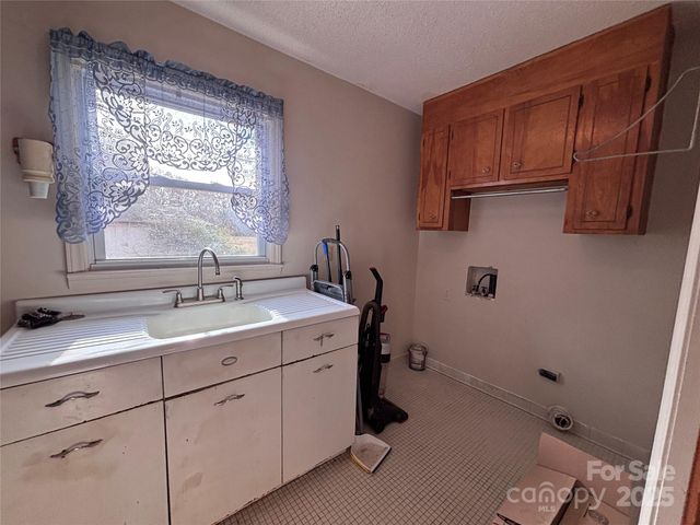 14740 Hatley Burris Road, Stanfield, NC 28163