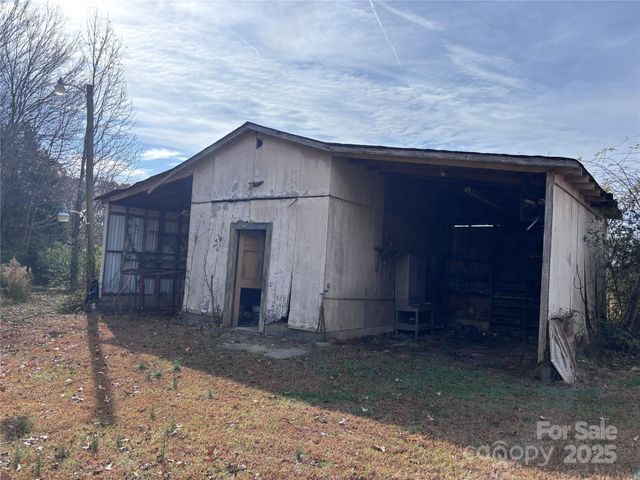 14740 Hatley Burris Road, Stanfield, NC 28163