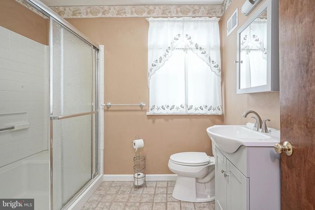 53 SICKLERVILLE RD, Williamstown, NJ 08094