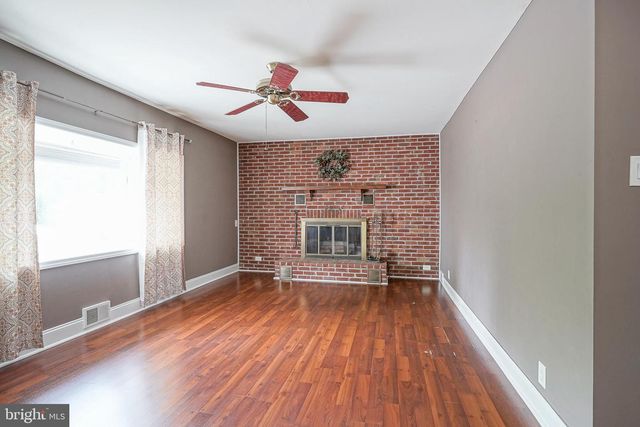 53 SICKLERVILLE RD, Williamstown, NJ 08094