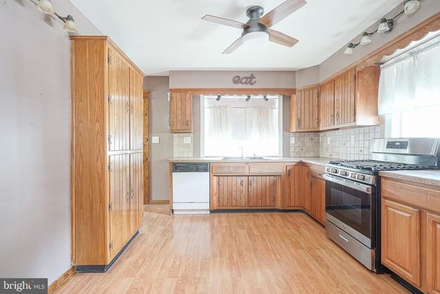53 SICKLERVILLE RD, Williamstown, NJ 08094