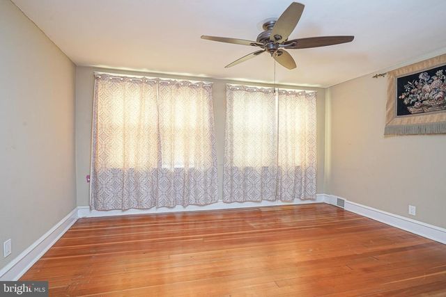 53 SICKLERVILLE RD, Williamstown, NJ 08094