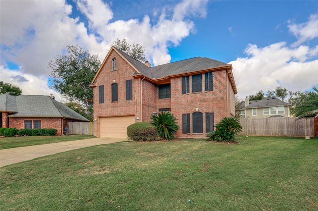 326 Dunford Court, Highlands, TX 77562