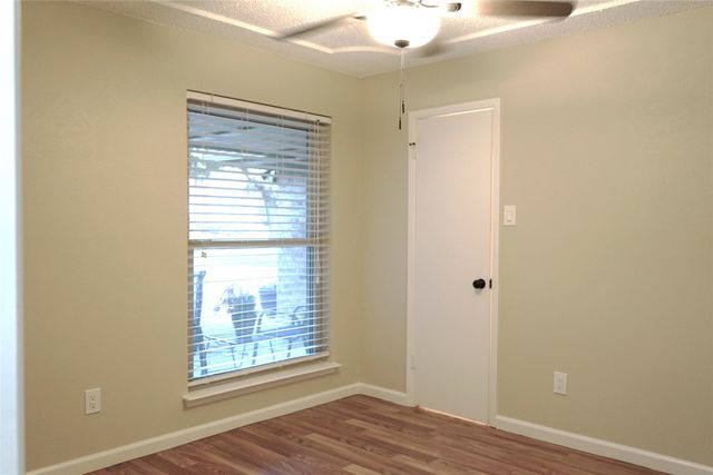 2504 Avonhill Drive, Arlington, TX 76015