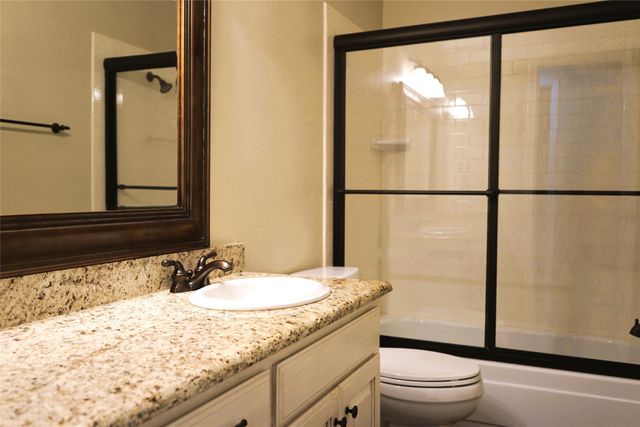 2504 Avonhill Drive, Arlington, TX 76015