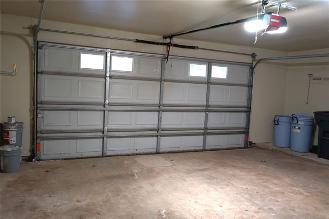 2504 Avonhill Drive, Arlington, TX 76015