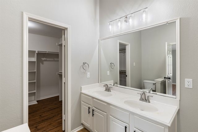 10905 Fawn Valley Drive, Fort Worth, TX 76140