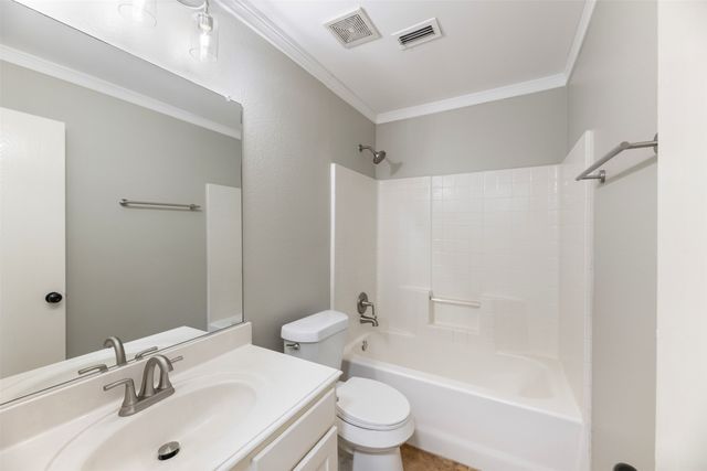 10905 Fawn Valley Drive, Fort Worth, TX 76140
