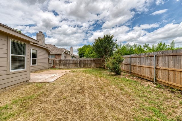 10905 Fawn Valley Drive, Fort Worth, TX 76140