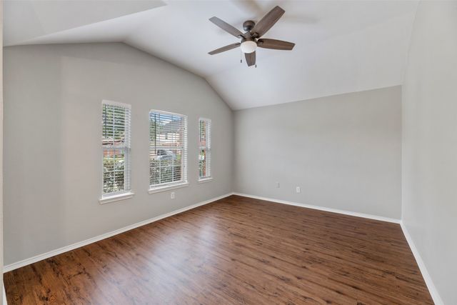 10905 Fawn Valley Drive, Fort Worth, TX 76140